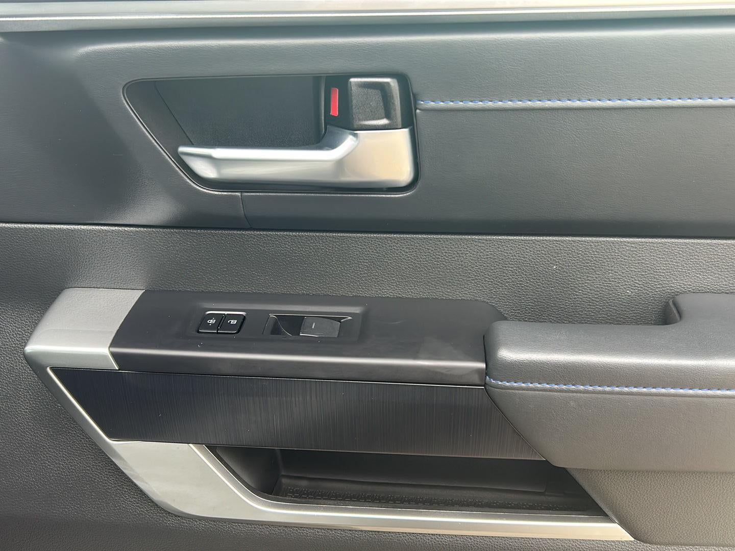 2024 Toyota Tundra Platinum HV