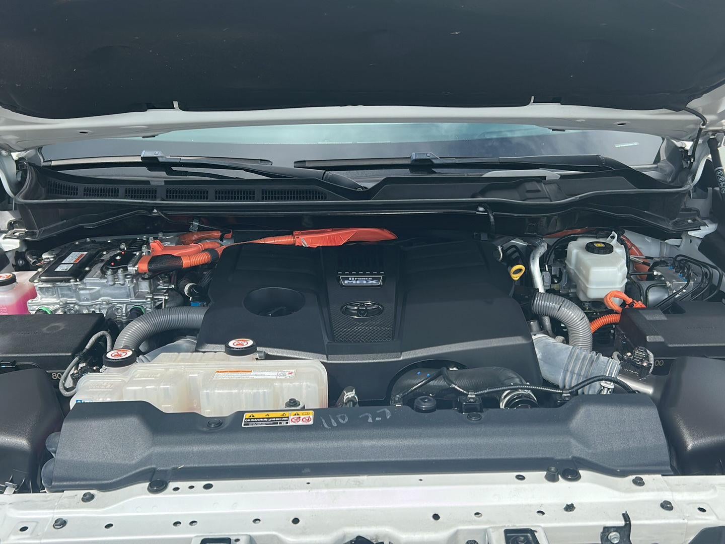 2024 Toyota Tundra Platinum HV