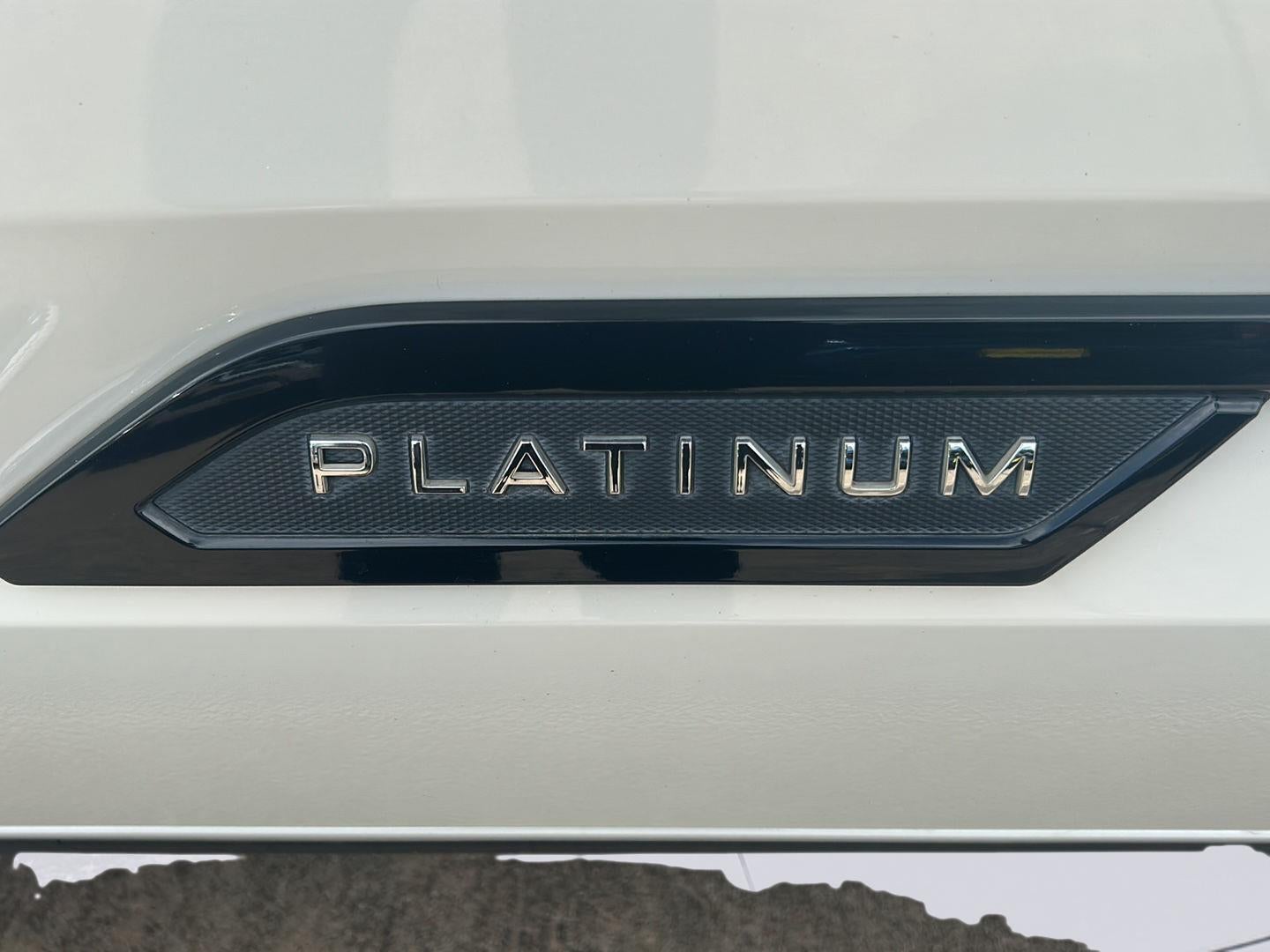 2024 Toyota Tundra Platinum HV