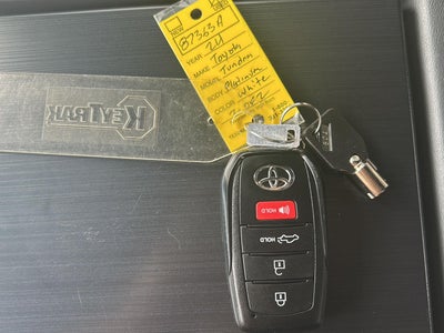 2024 Toyota Tundra Platinum HV