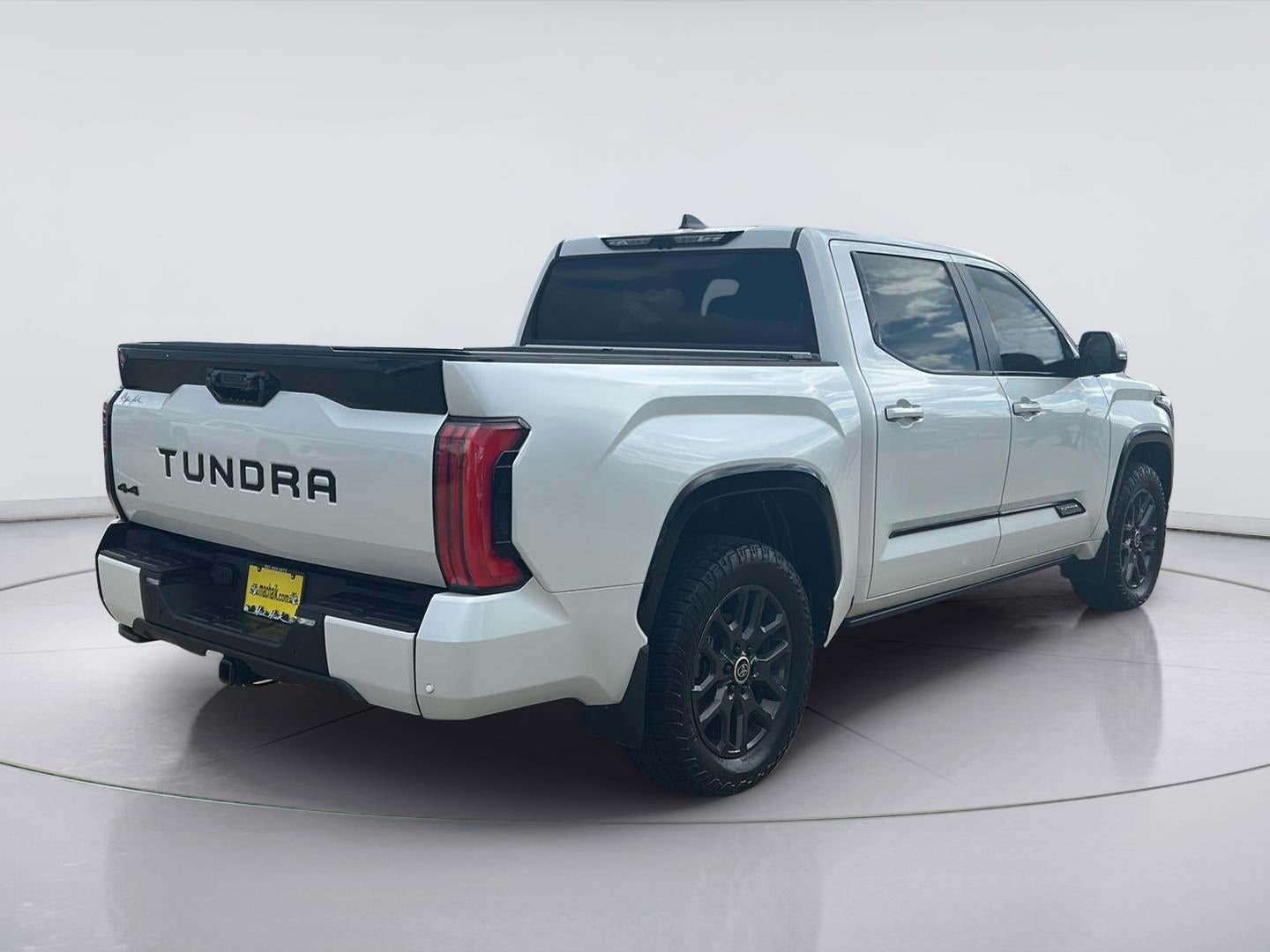 2024 Toyota Tundra Platinum HV