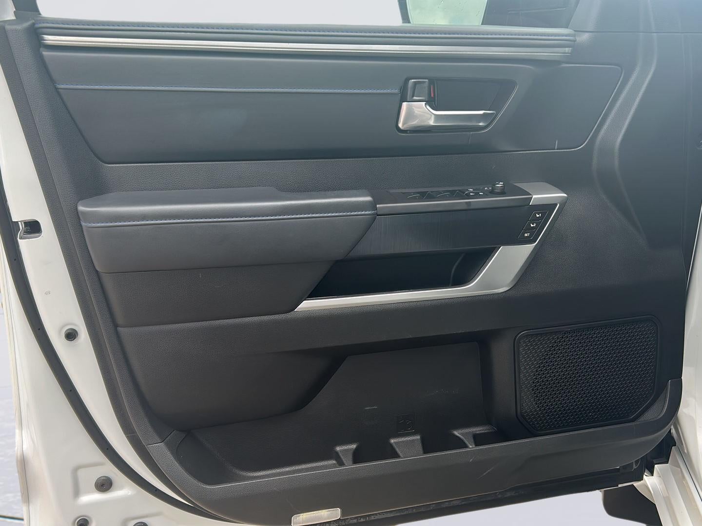 2024 Toyota Tundra Platinum HV