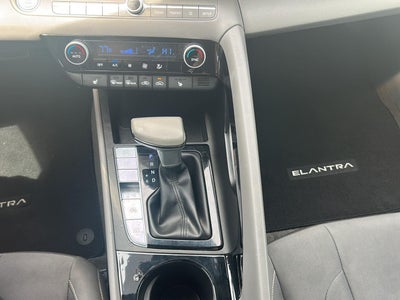 2025 Hyundai Elantra SEL