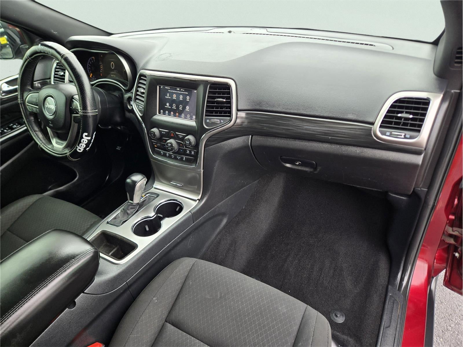 2020 Jeep Grand Cherokee Laredo E