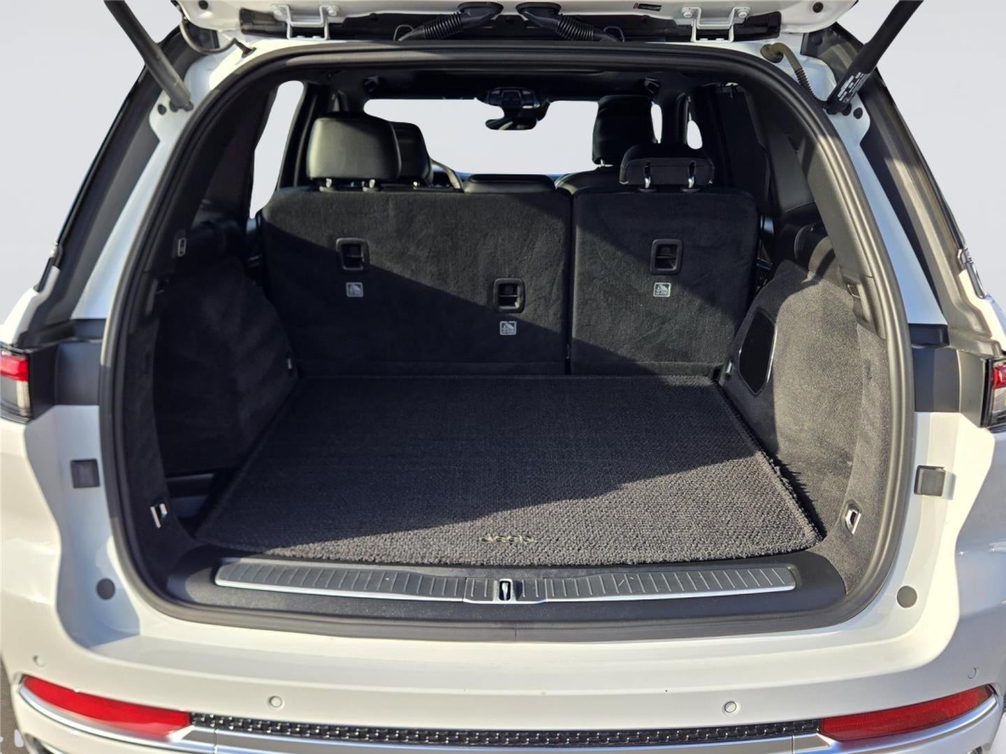 2024 Jeep Grand Cherokee Summit