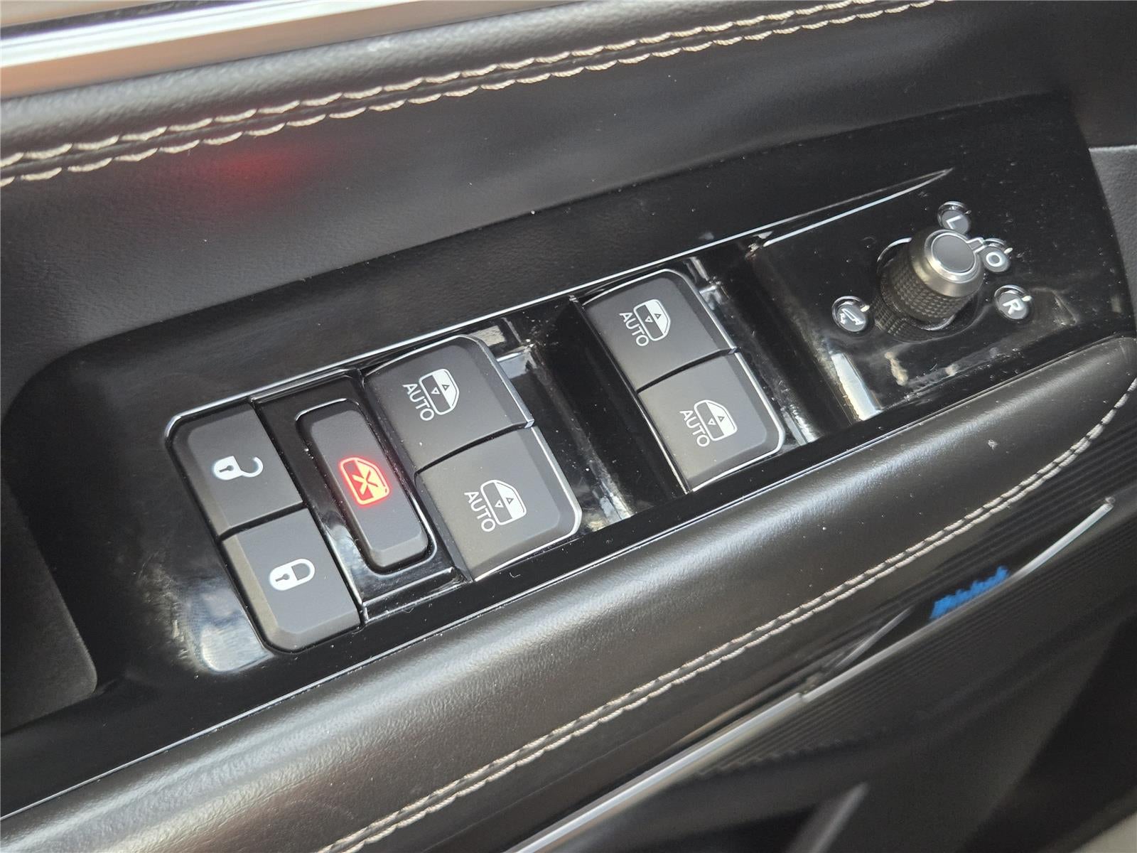 2024 Jeep Grand Wagoneer Series II Obsidian