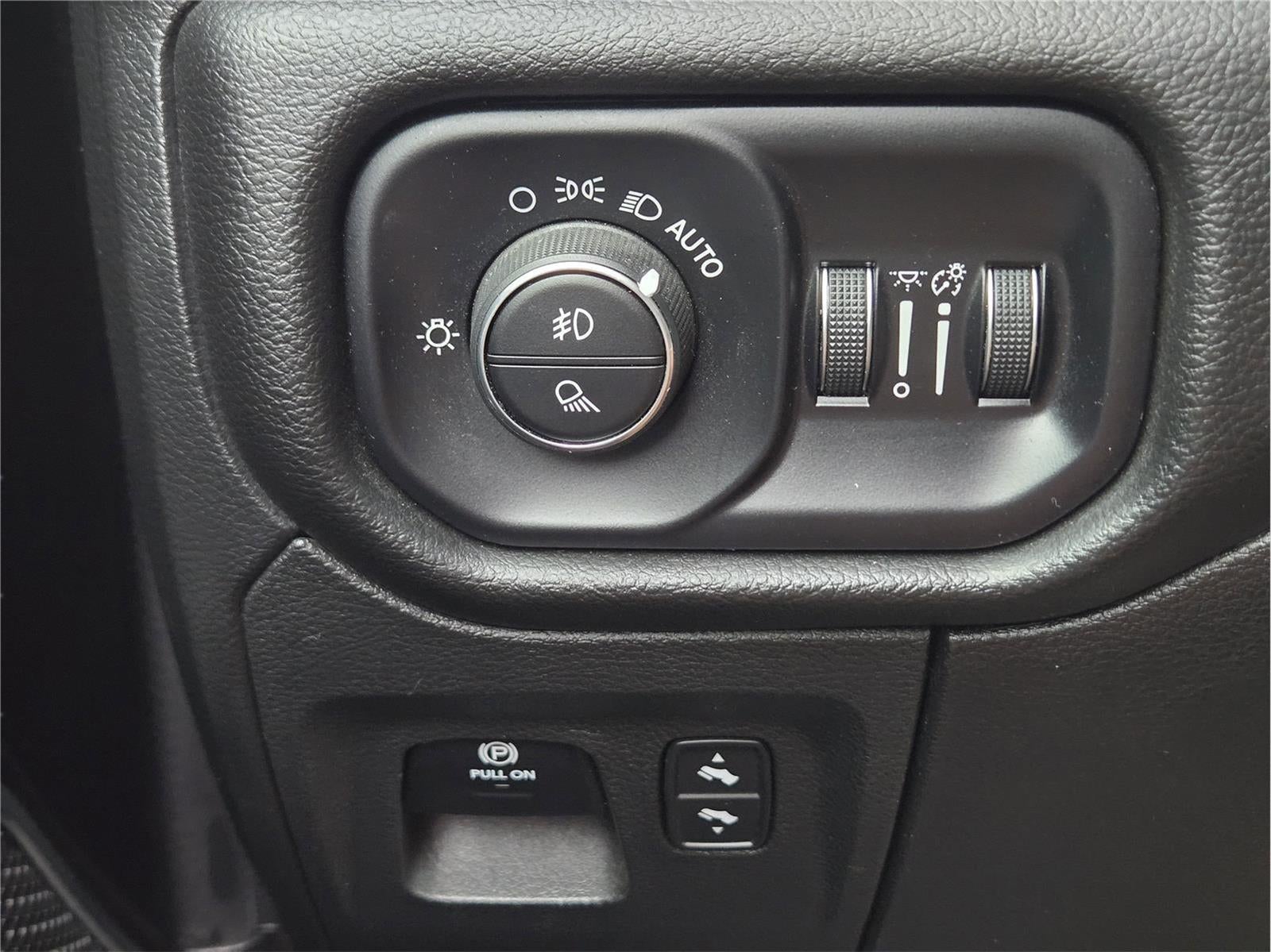 2023 RAM 1500 LARAM