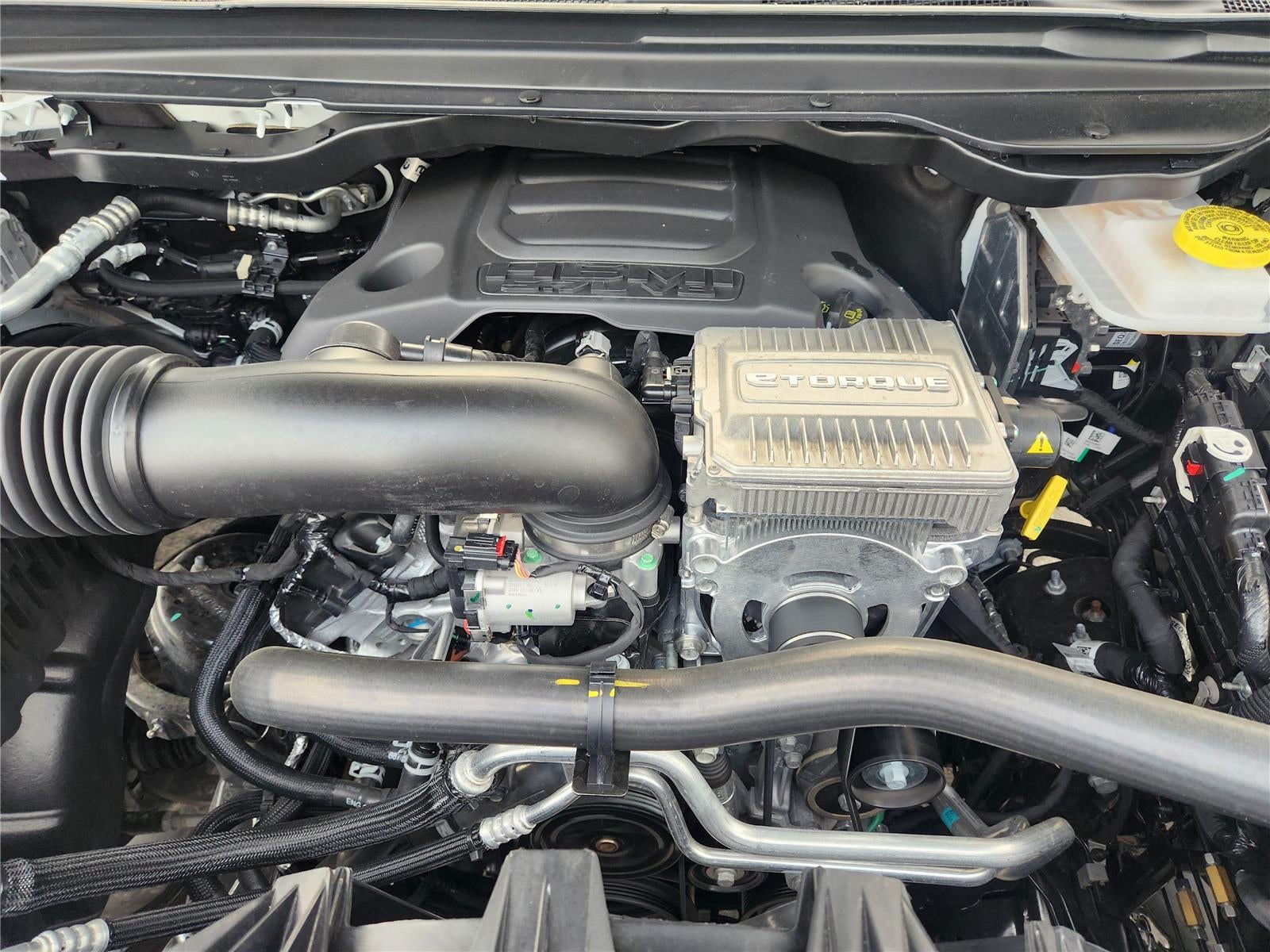 2026 RAM 1500 LARAM