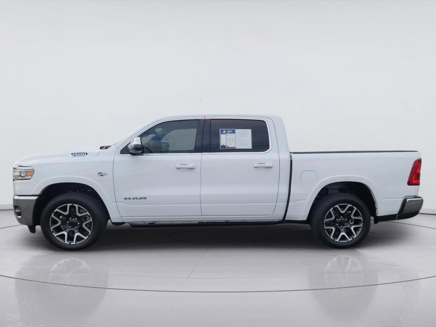 2026 RAM 1500 LARAM