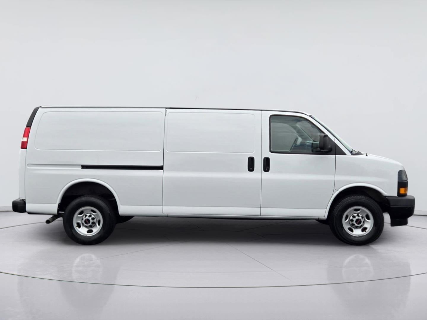 2023 GMC Savana Cargo Van CARGO