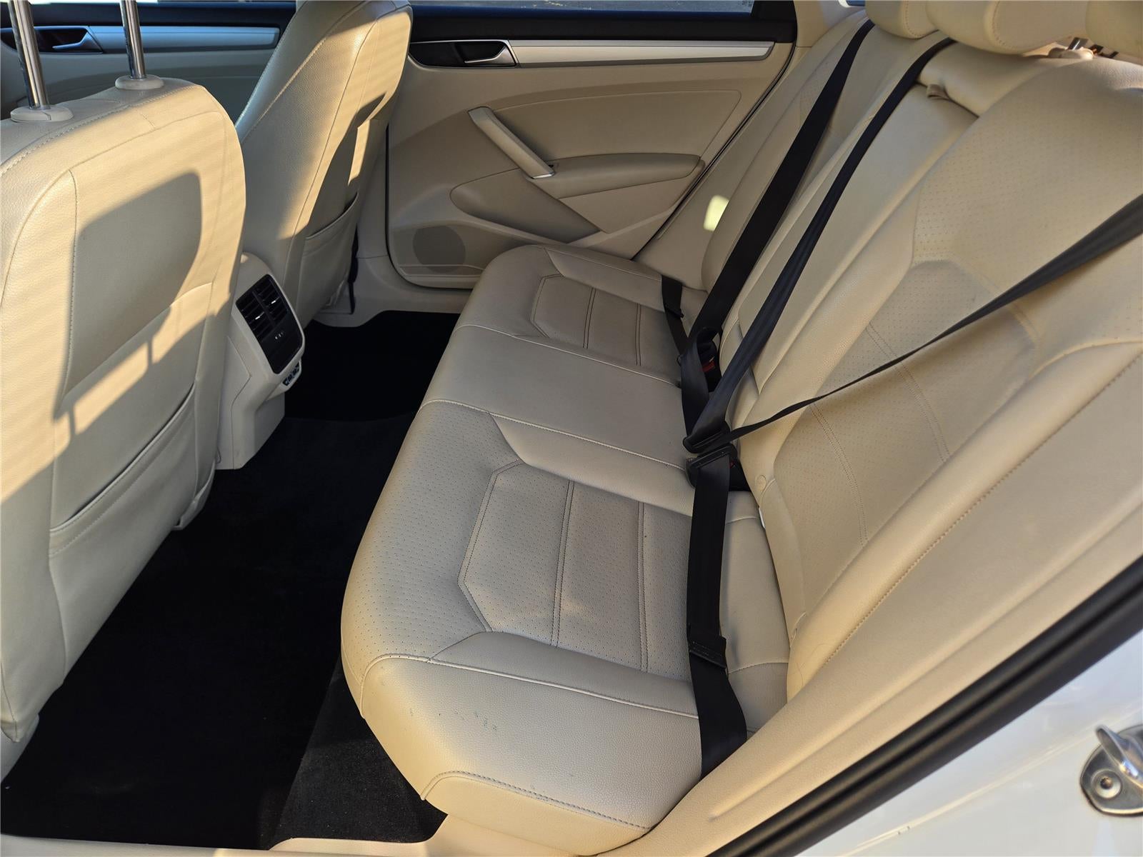 2019 Volkswagen Passat 2.0T Wolfsburg Edition