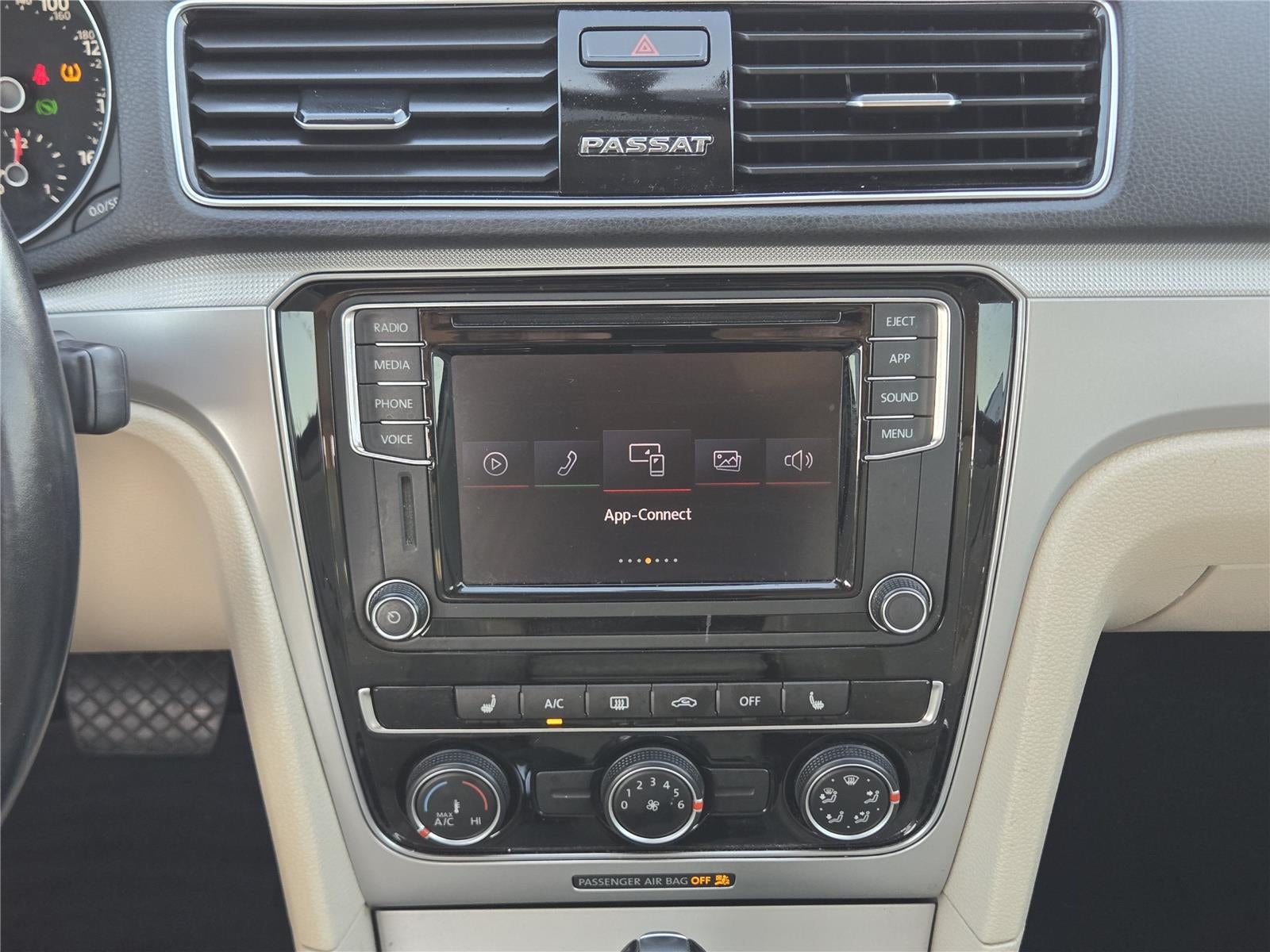 2019 Volkswagen Passat 2.0T Wolfsburg Edition