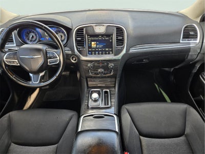2019 Chrysler 300 Touring
