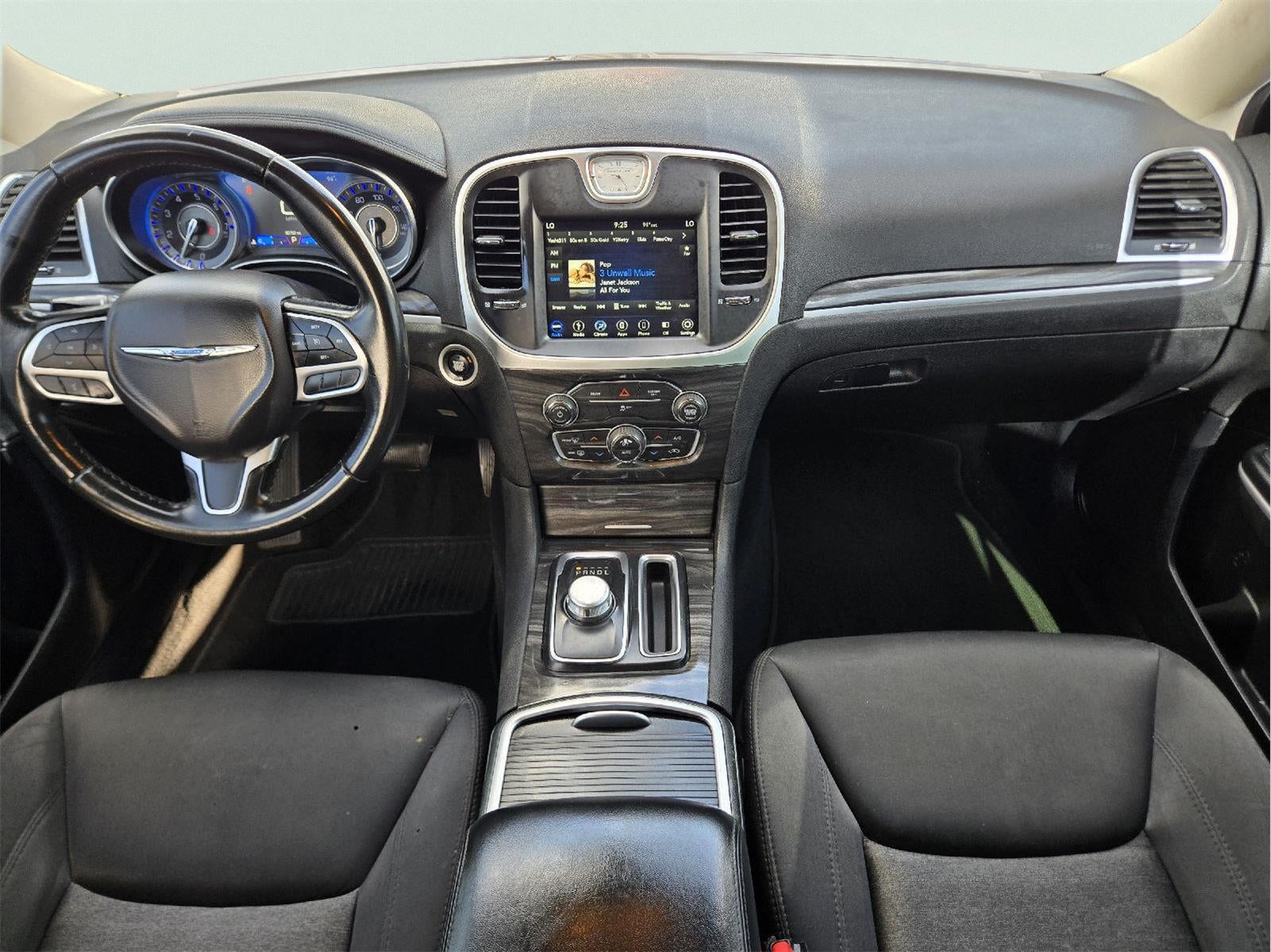 2019 Chrysler 300 Touring