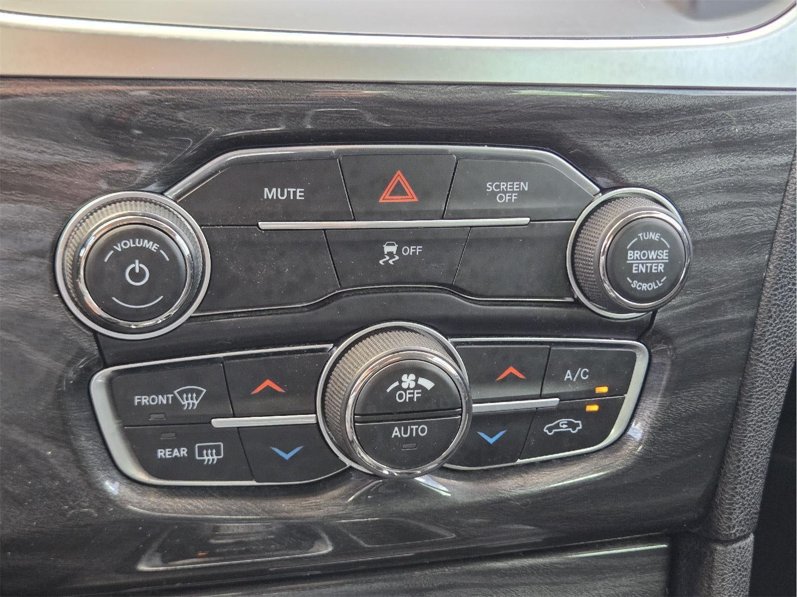 2019 Chrysler 300 Touring