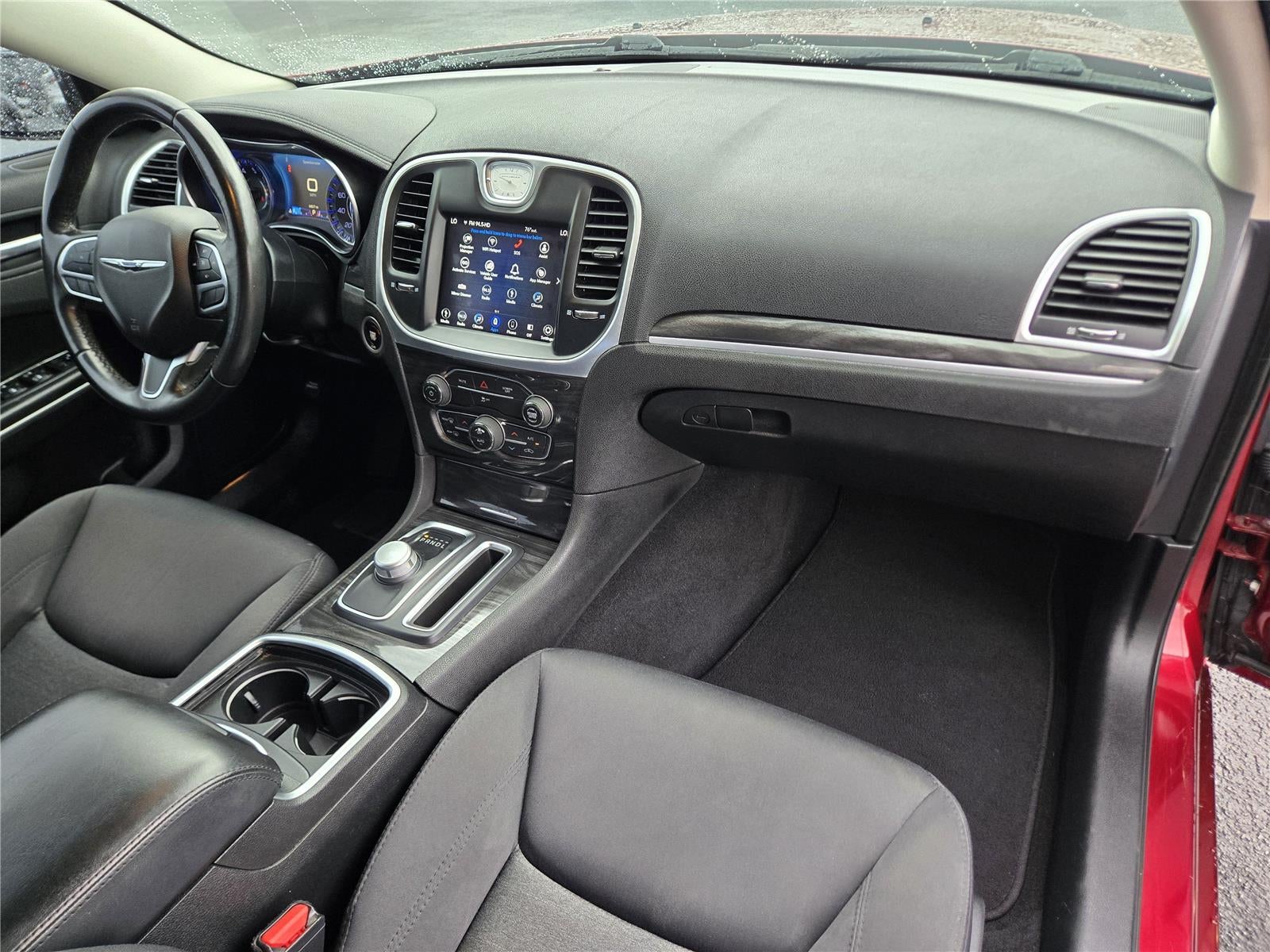 2019 Chrysler 300 Touring