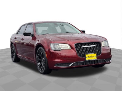2019 Chrysler 300 Touring