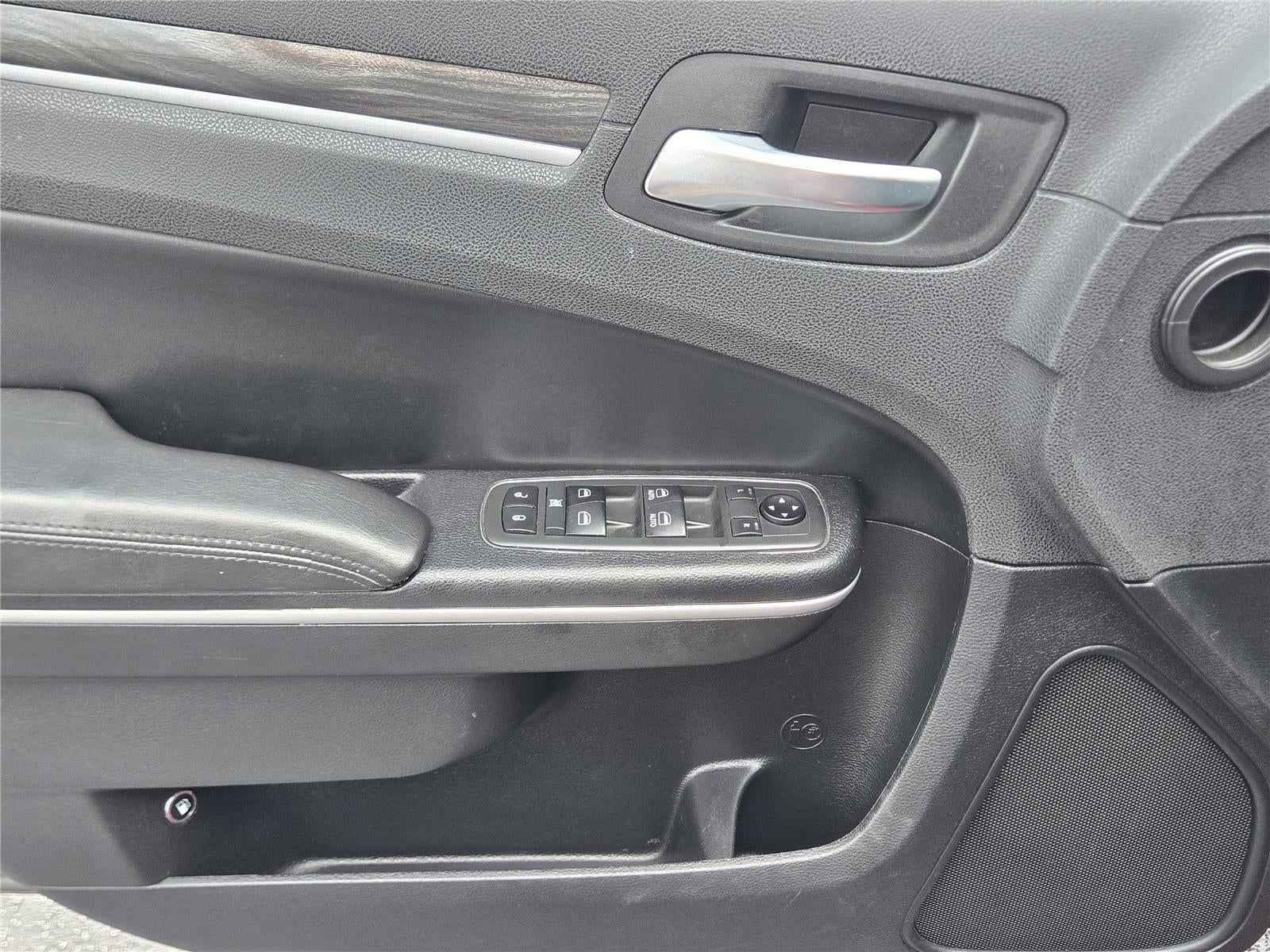 2019 Chrysler 300 Touring