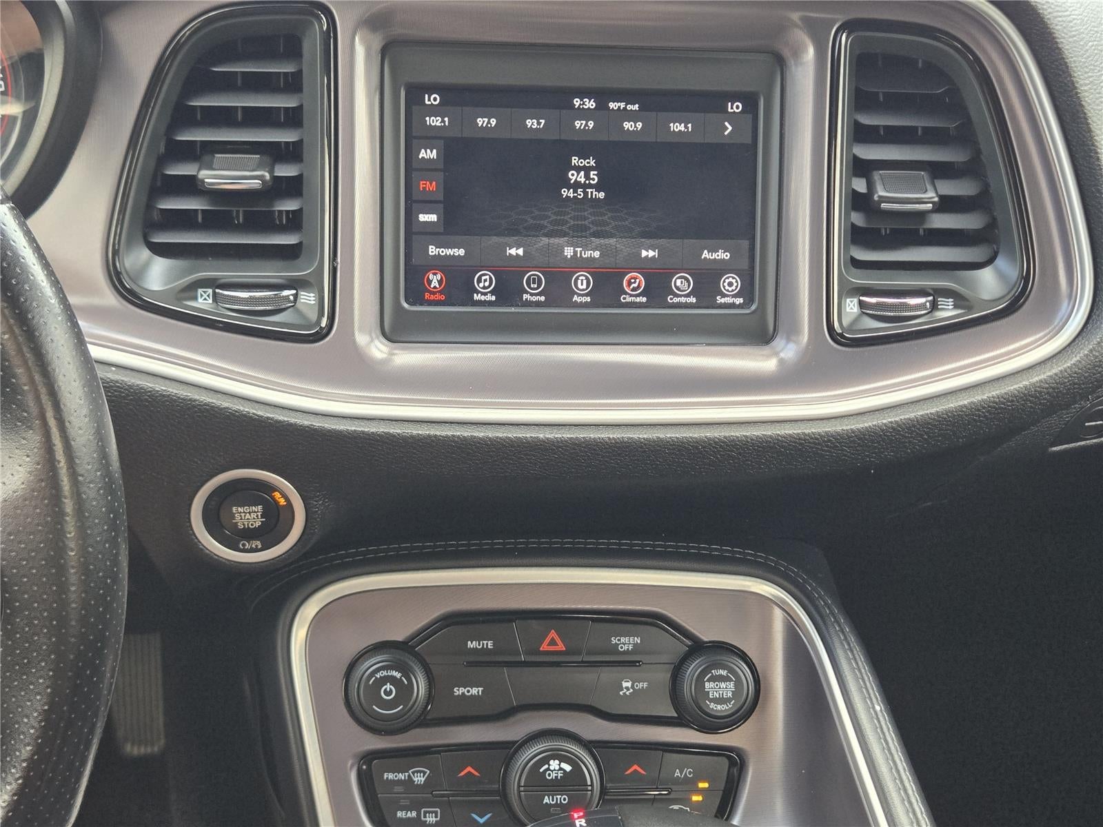2021 Dodge CHALLENGER SXT