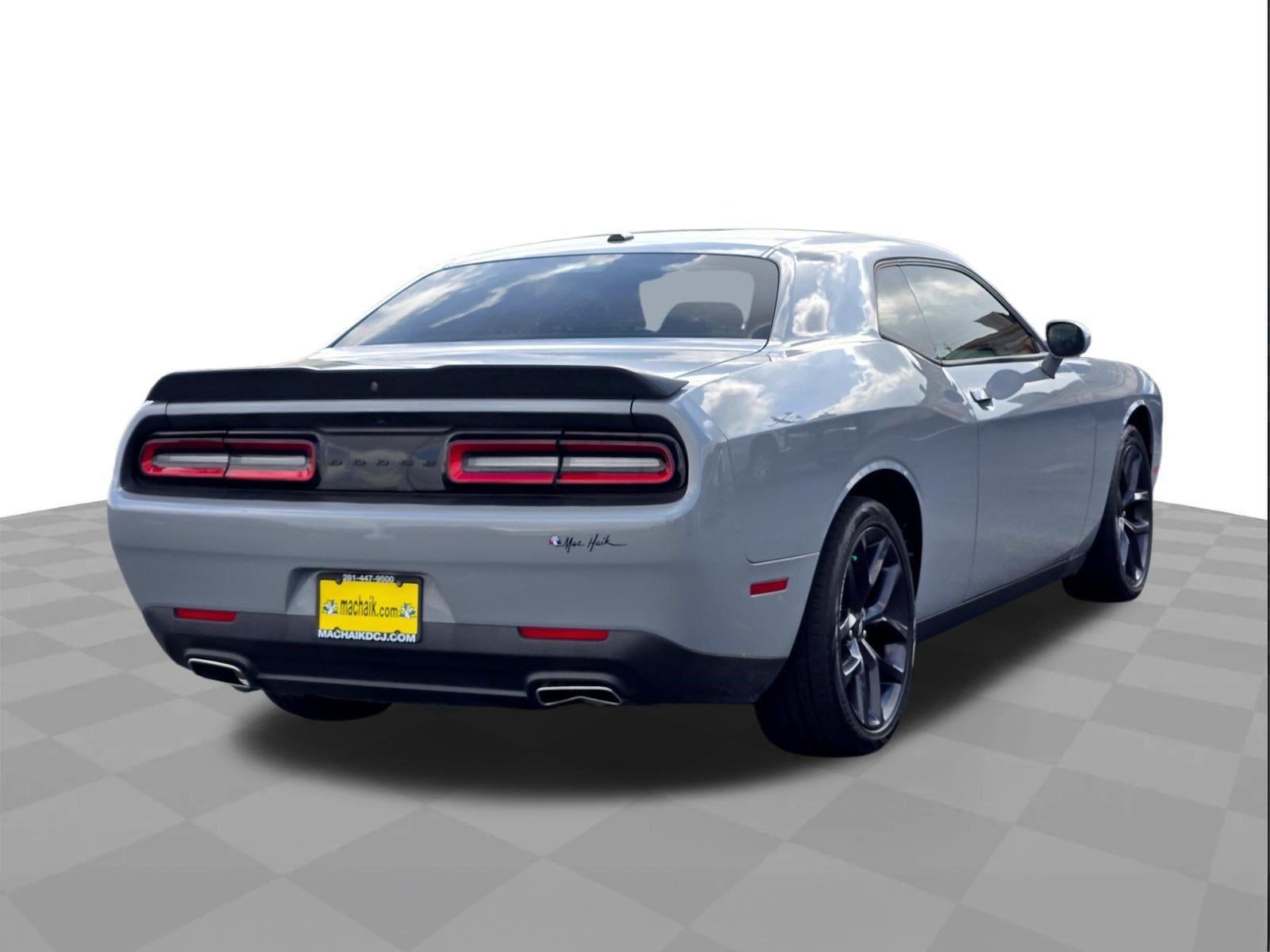 2021 Dodge CHALLENGER SXT