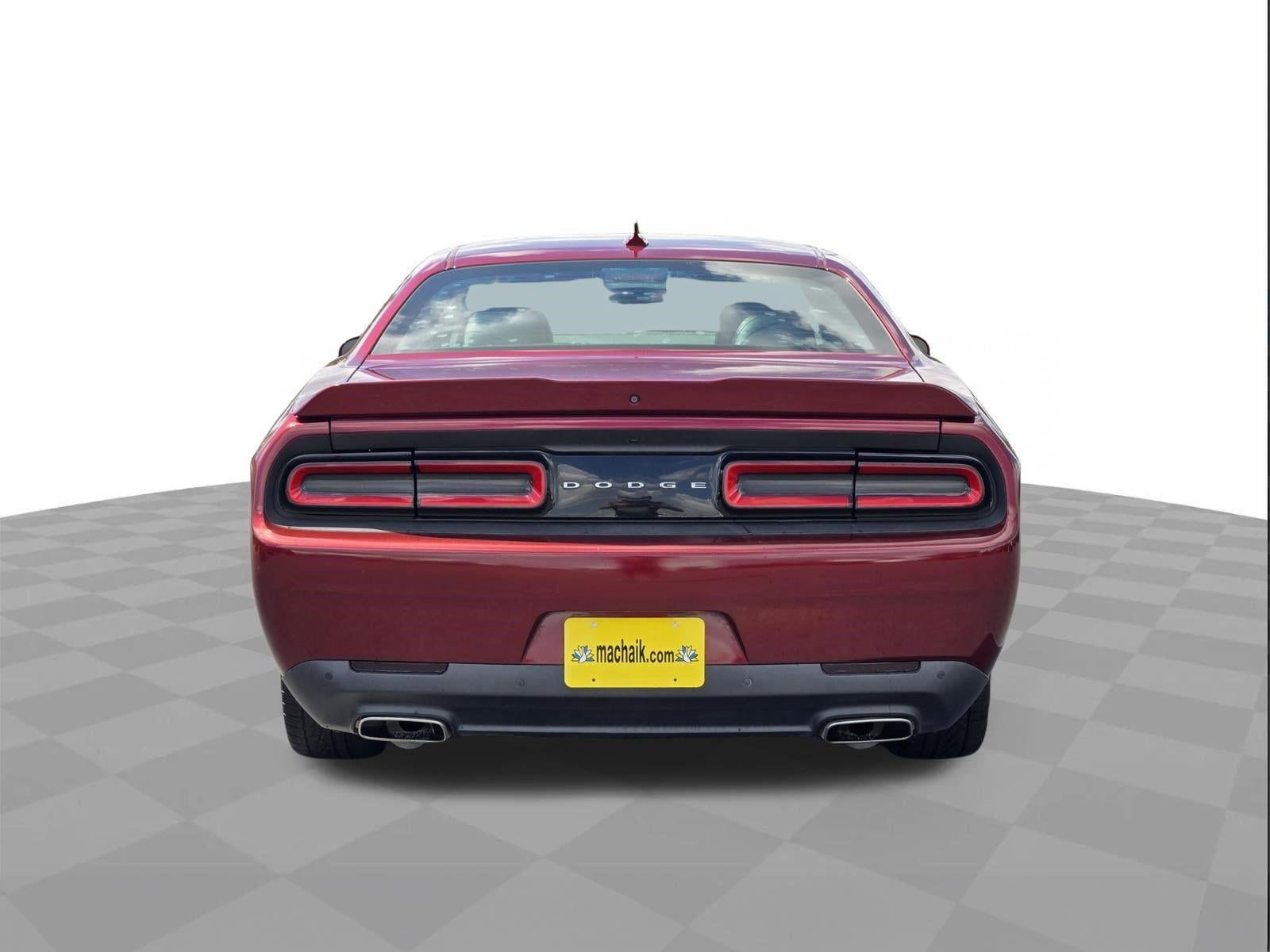 2018 Dodge Challenger SXT Plus