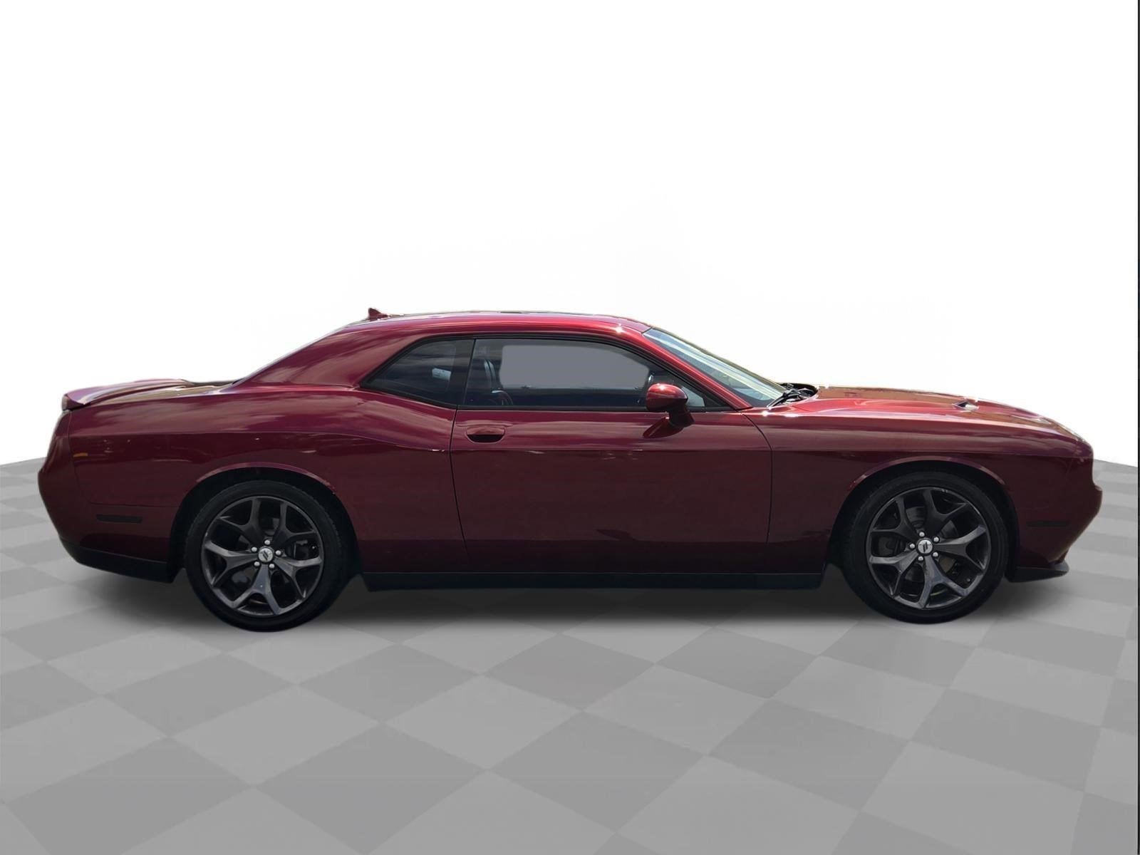 2018 Dodge Challenger SXT Plus