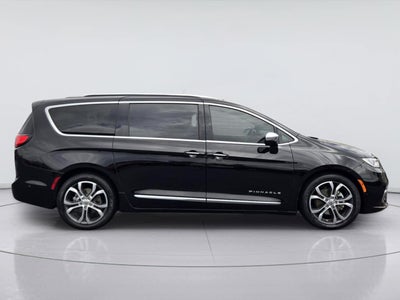 2024 Chrysler Pacifica Pinnacle