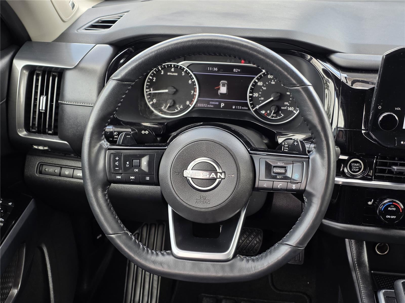 2023 Nissan Pathfinder SL