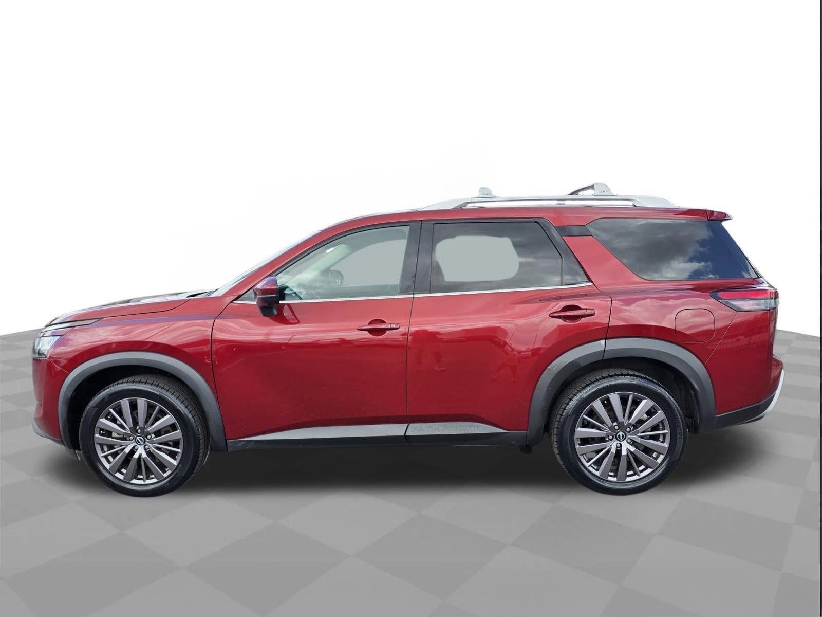 2023 Nissan Pathfinder SL