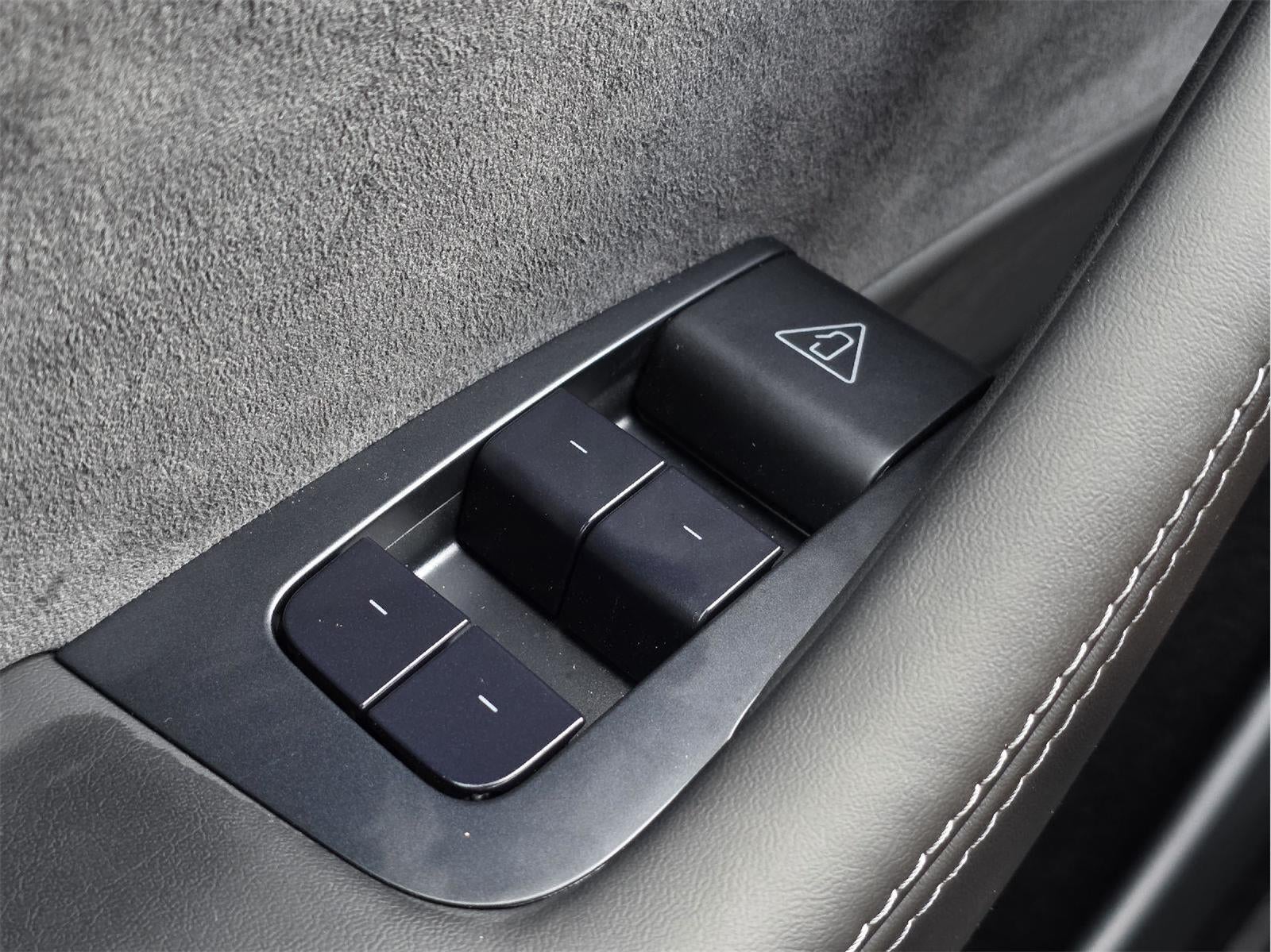 2026 Tesla TESLA S Base