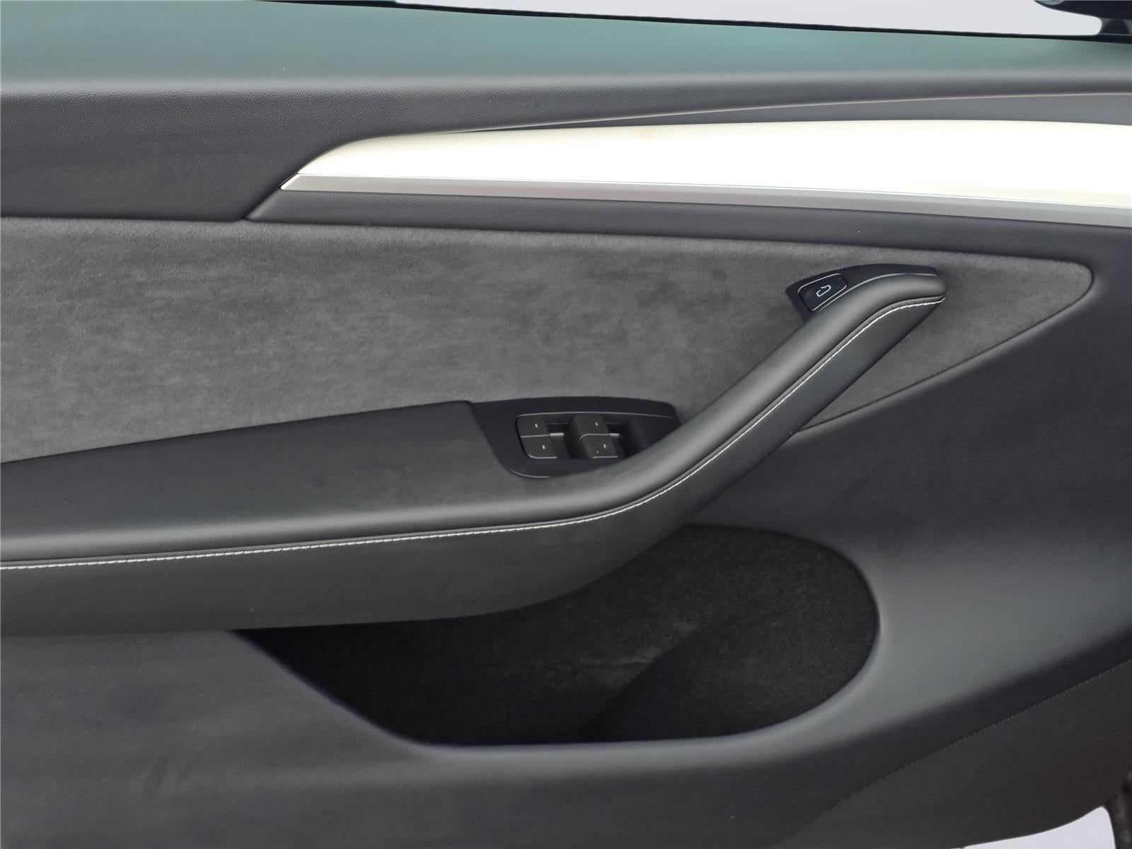 2024 Tesla TESLA S Base