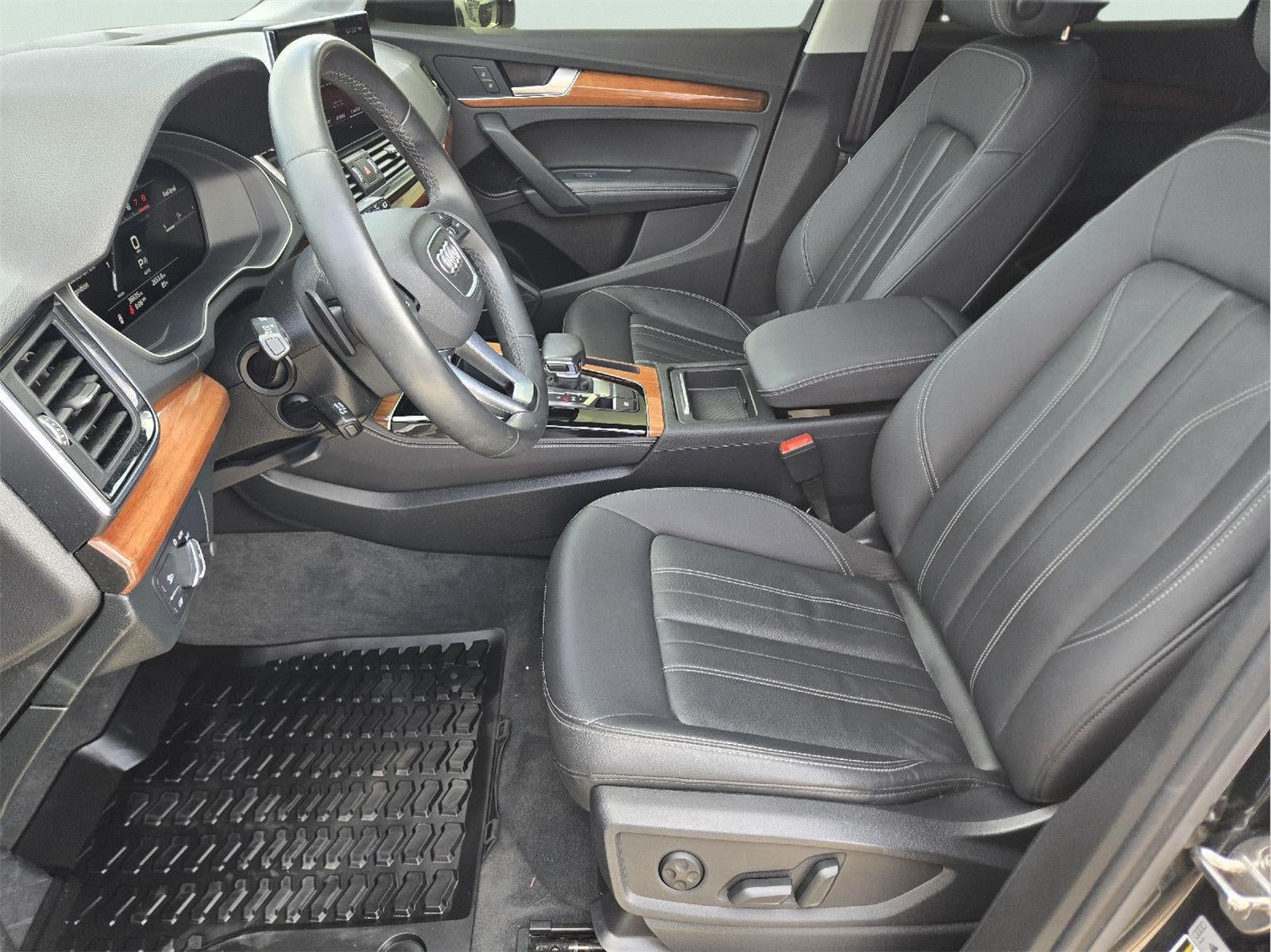 2022 Audi Q5 S line Premium Plus