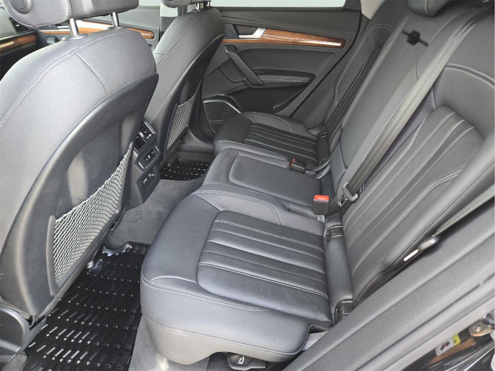 2022 Audi Q5 S line Premium Plus