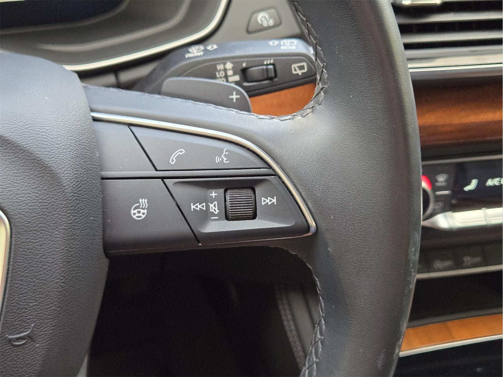 2022 Audi Q5 S line Premium Plus