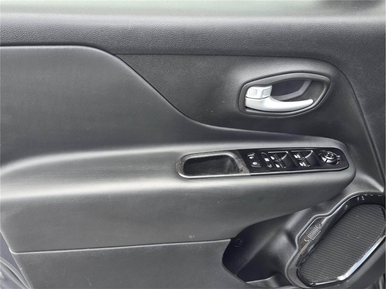 2023 Jeep Renegade Altitude