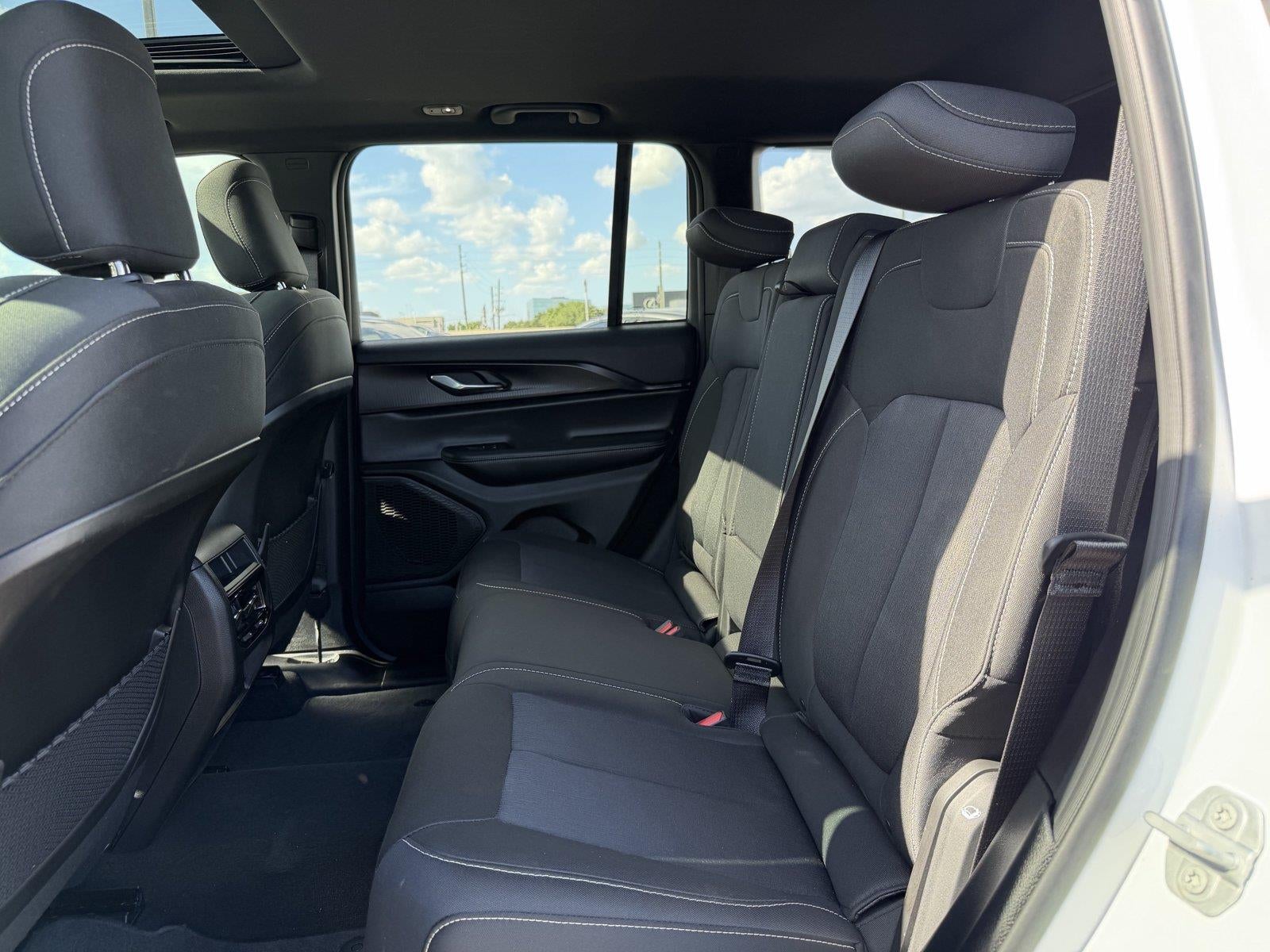 2025 Jeep Grand Cherokee Laredo X