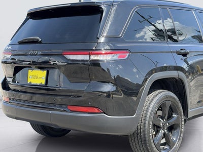 2022 Jeep Grand Cherokee Altitude