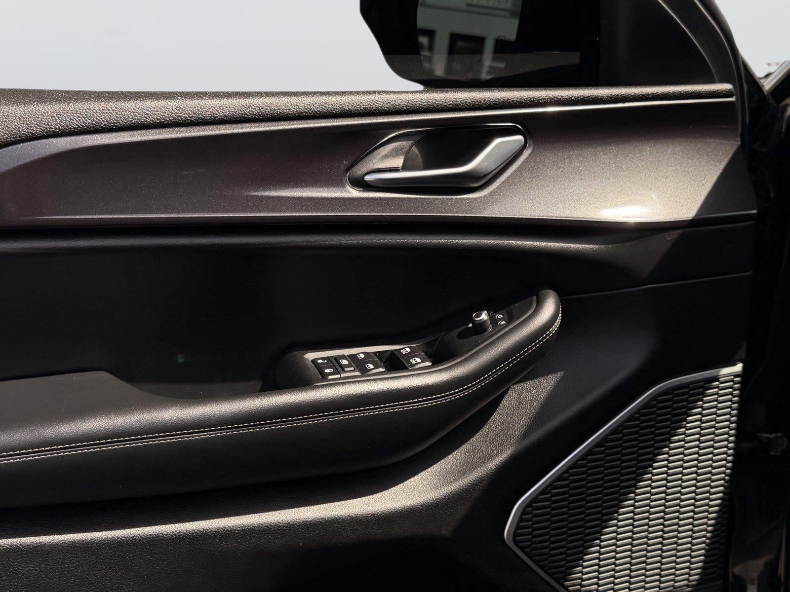 2022 Jeep Grand Cherokee Altitude