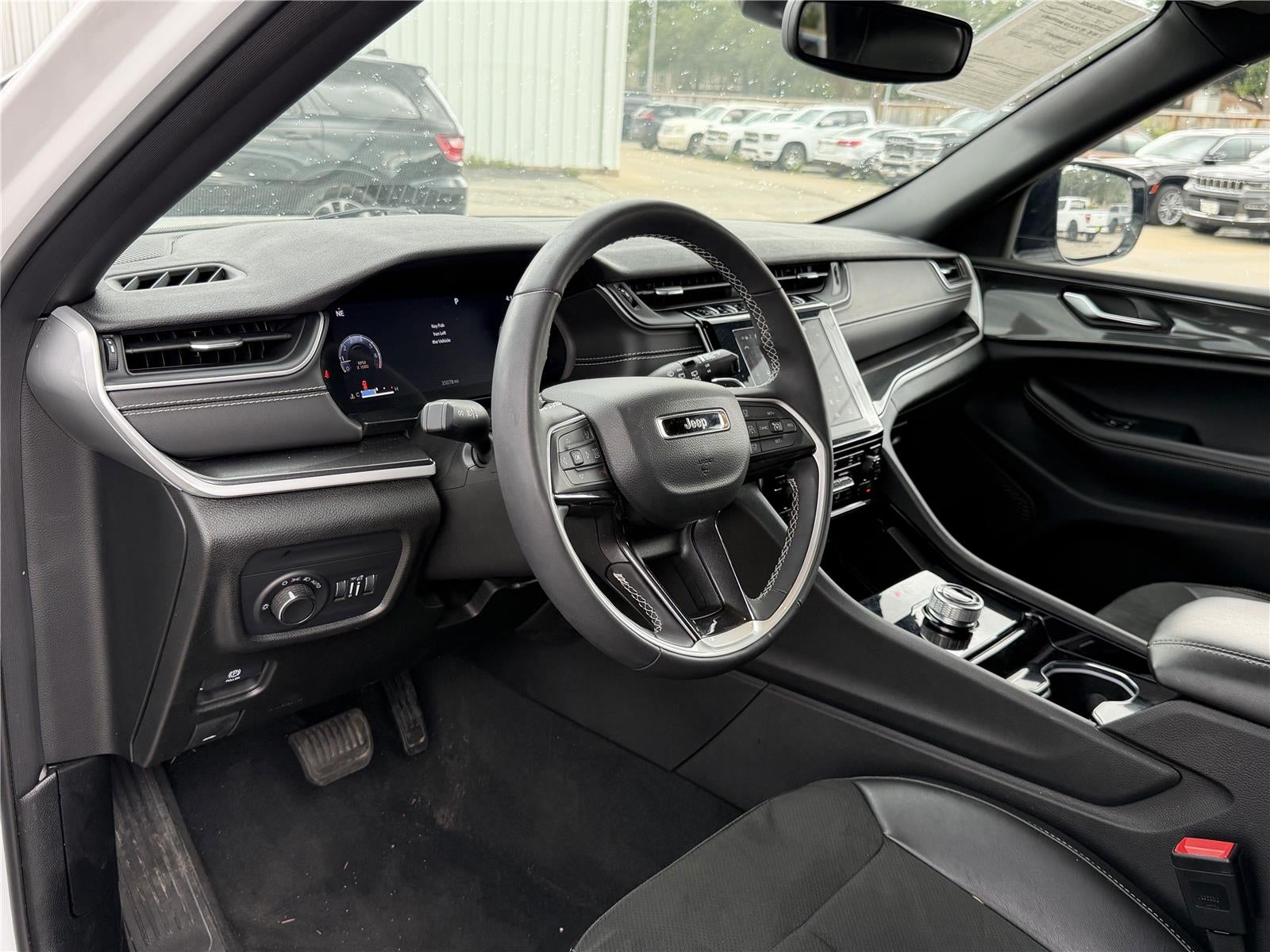 2023 Jeep GRAND CHEROKEE Altitude 4x4