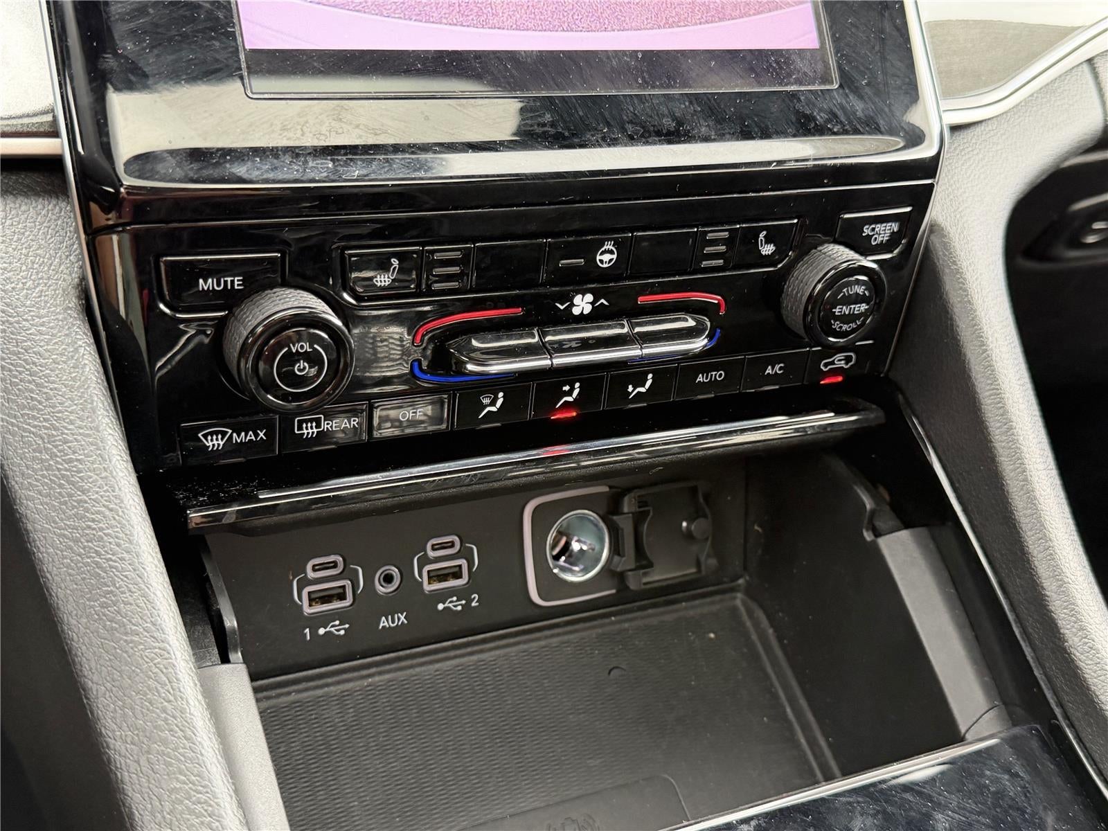 2023 Jeep GRAND CHEROKEE Altitude 4x4