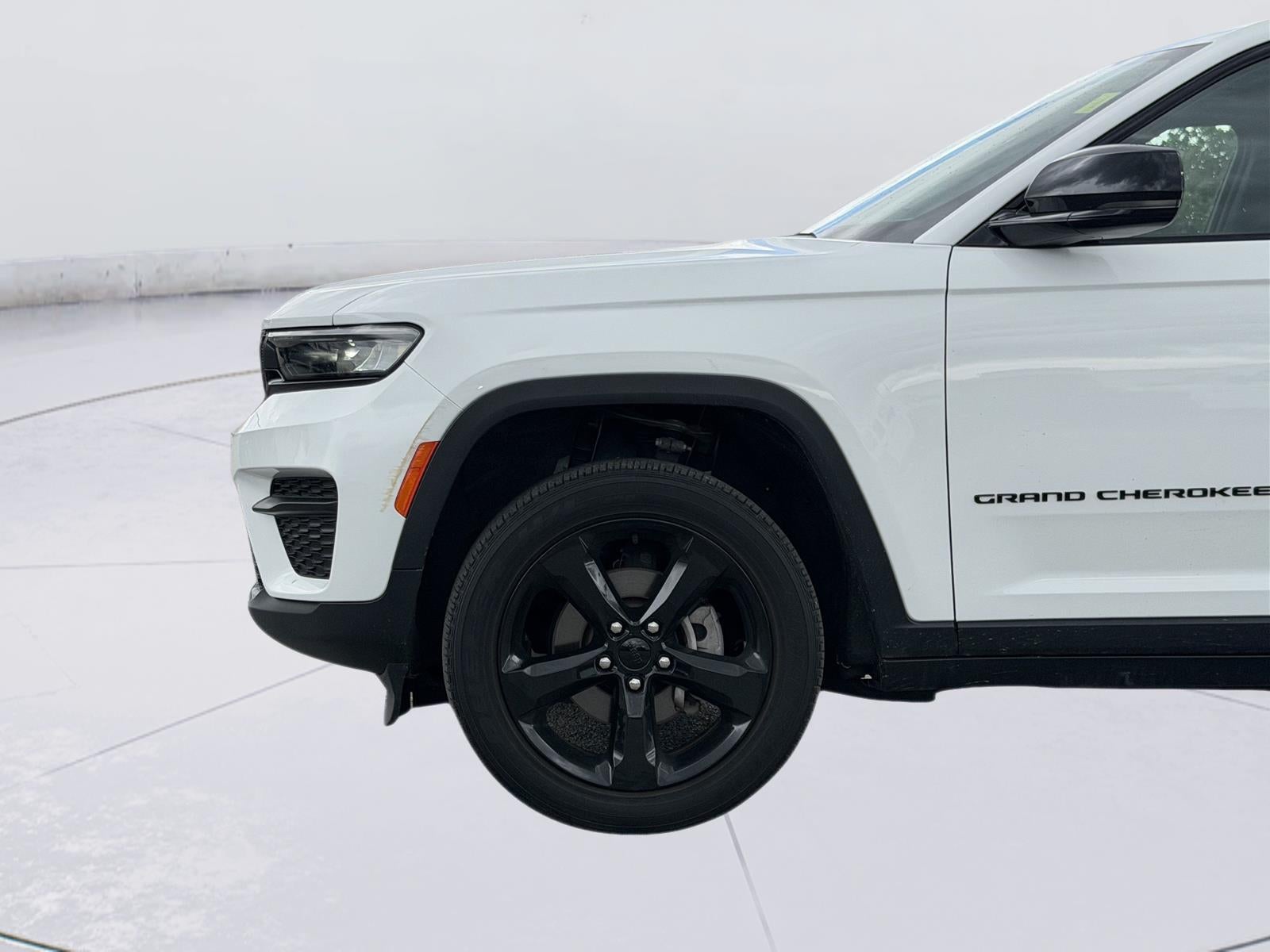 2023 Jeep GRAND CHEROKEE Altitude 4x4