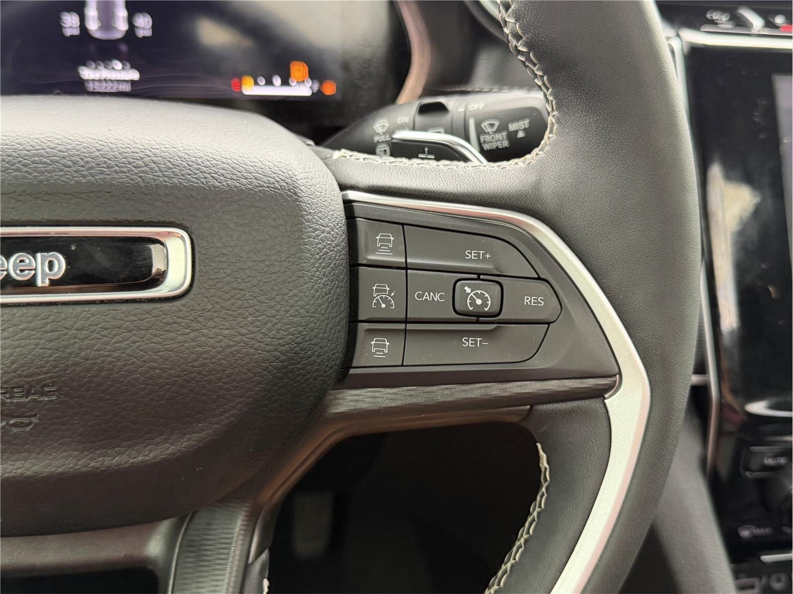 2024 Jeep GRAND CHEROKEE LARE