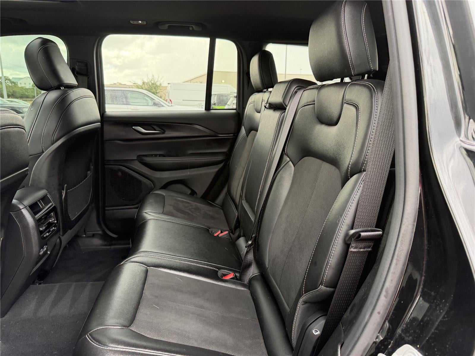 2024 Jeep GRAND CHEROKEE LARE
