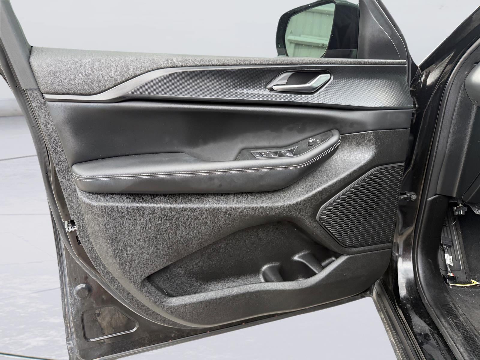 2024 Jeep GRAND CHEROKEE LARE