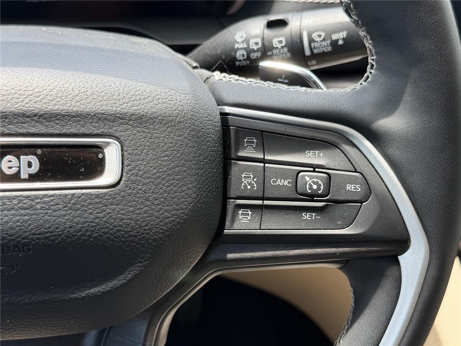 2023 Jeep Grand Cherokee L Limited 4x2