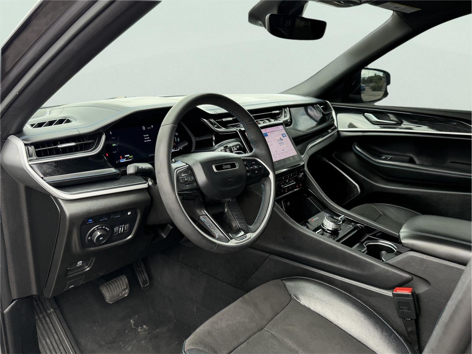 2022 Jeep GRAND CHEROKEE 4XE TRAILHAWK
