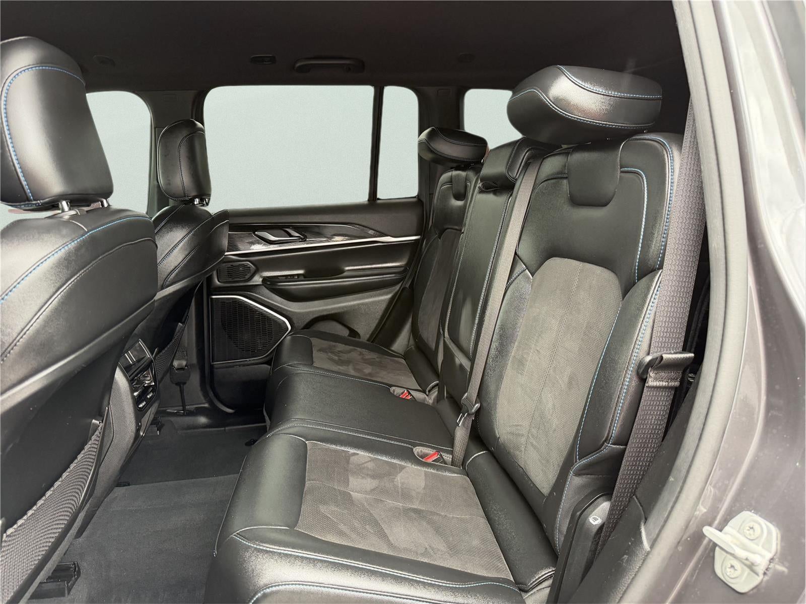 2022 Jeep GRAND CHEROKEE 4XE TRAILHAWK