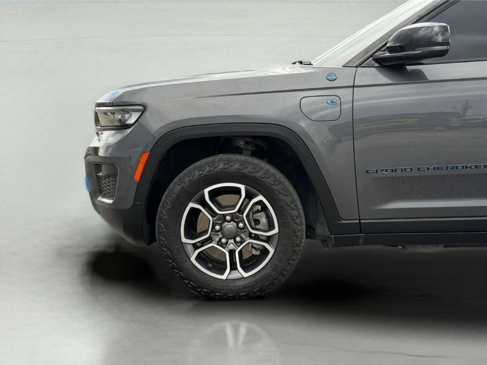 2022 Jeep GRAND CHEROKEE 4XE TRAILHAWK