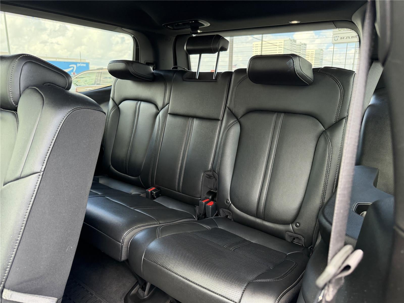 2024 Jeep Wagoneer BASE