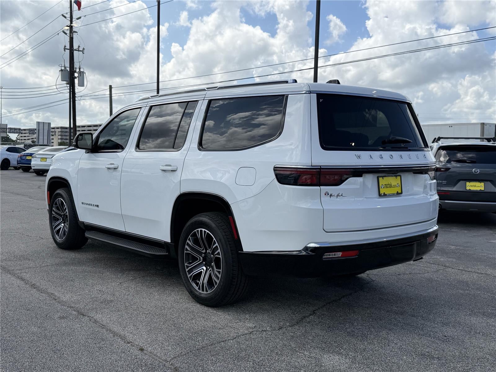 2024 Jeep Wagoneer BASE